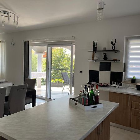 Holiday Home Mihaela Višnjan Εξωτερικό φωτογραφία